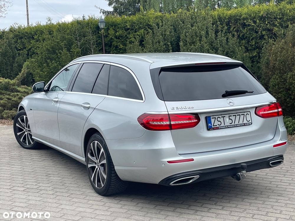 Mercedes-Benz Klasa E 350e 9G-TRONIC Exclusive - 39