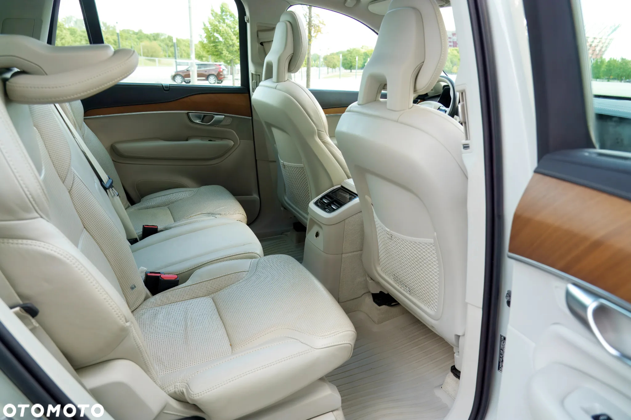 Volvo XC 90 T8 AWD Plug-In Hybrid Inscription 7os - 8