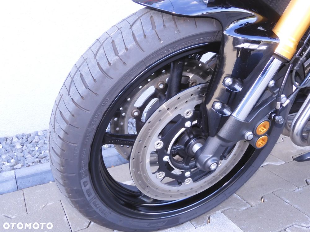 Yamaha FZ8 - 25