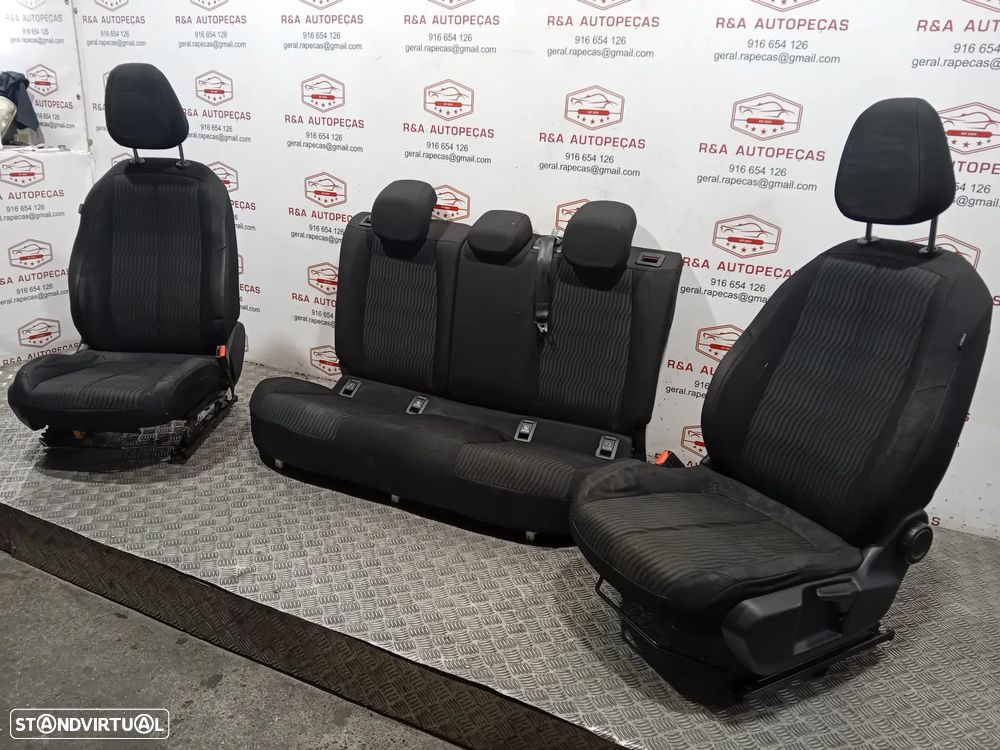 Conjunto de Bancos Peugeot 308 II SW em Tecido Original - 2