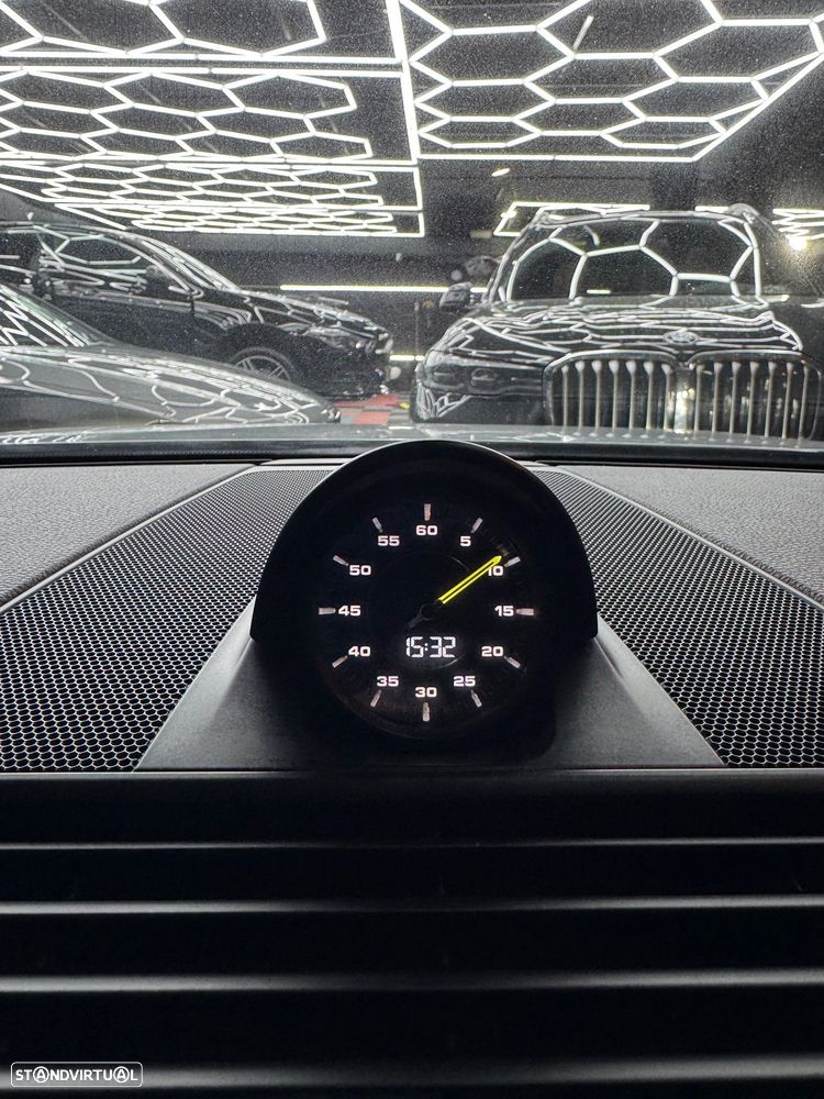 Porsche Panamera 4 E-Hybrid Platinum Edition com PDLS - 40