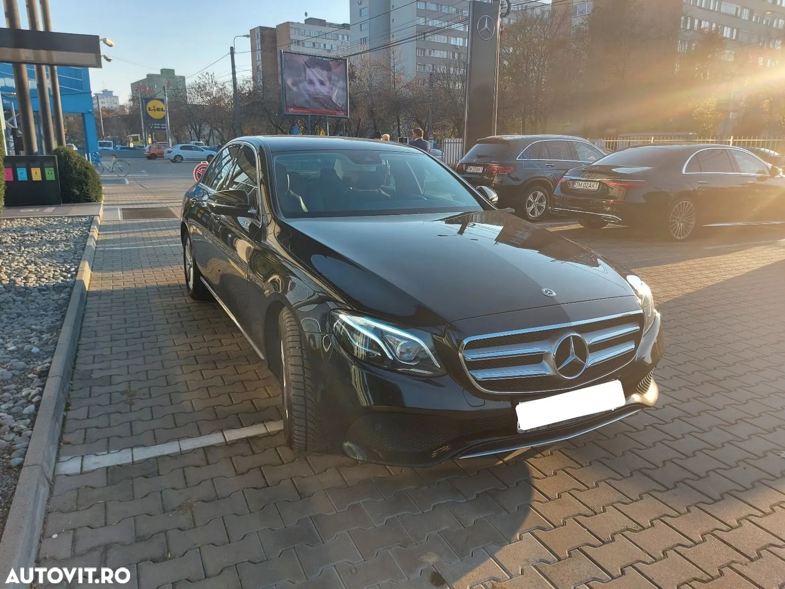 Mercedes-Benz E 220 d 4Matic 9G-TRONIC Avantgarde - 1