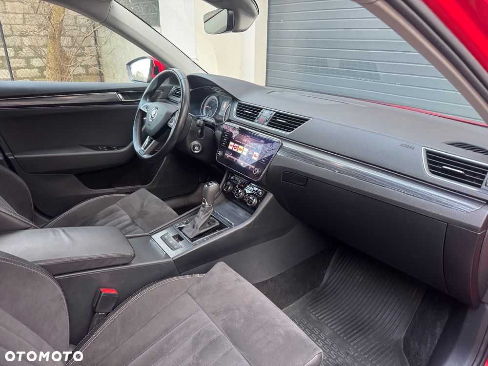 Skoda Superb 2.0 TDI DSG Style - 9