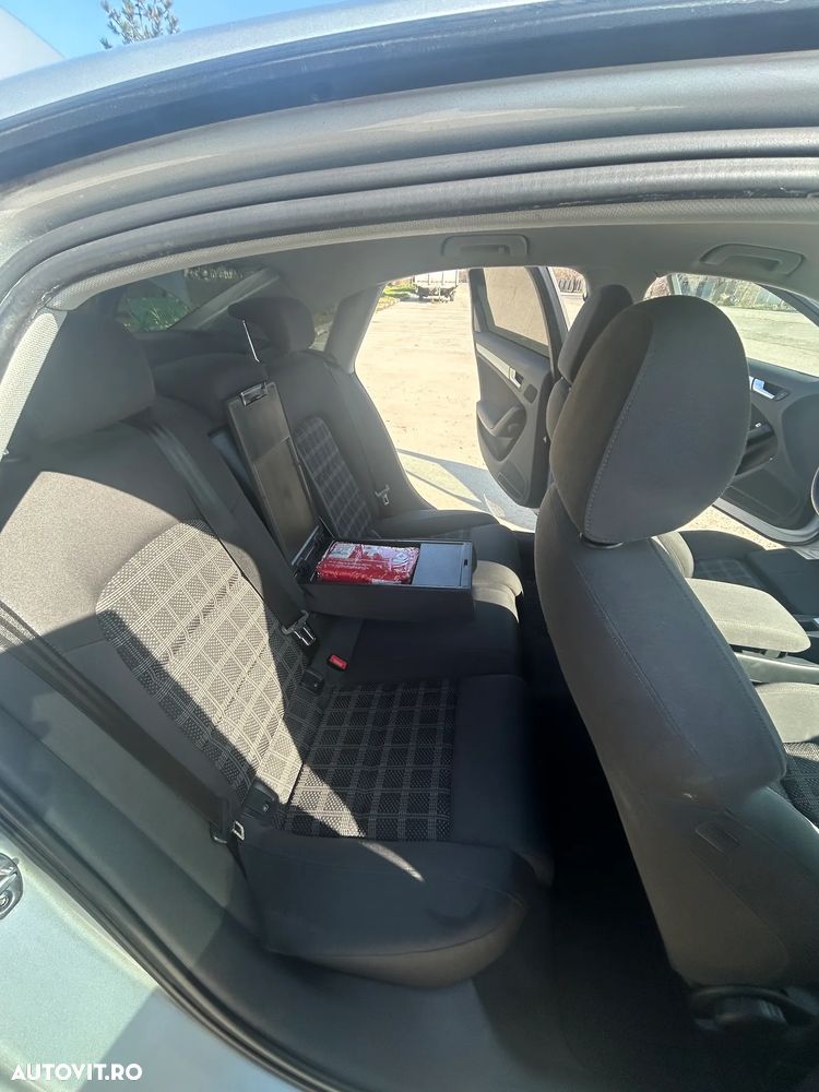 Audi A4 2.0 TDI DPF multitronic Attraction - 15