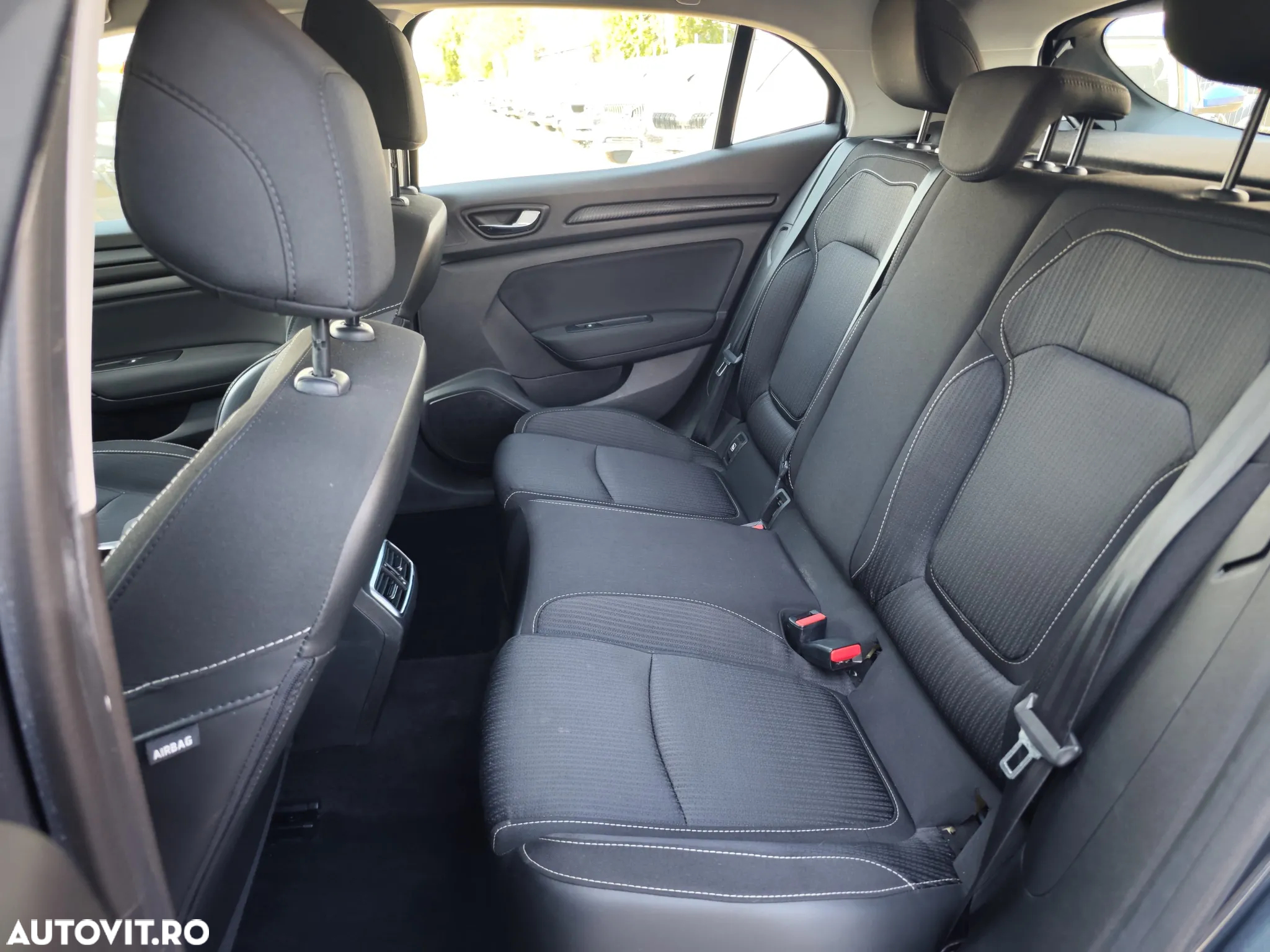 Renault Megane BLUE dCi 115 BUSINESS EDITION - 13