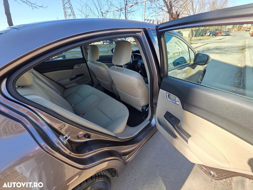 Honda Civic 1.8 MT LS - 15