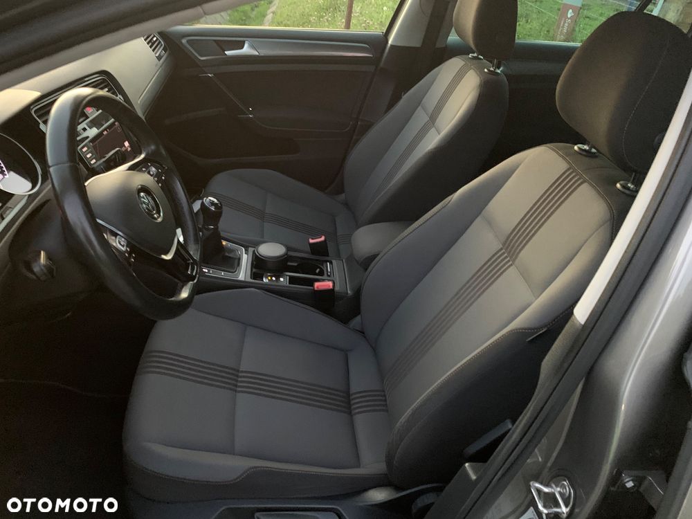 Volkswagen Golf 1.6 TDI BlueMotion Trendline - 10