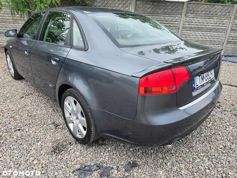 Audi A4 Limousine 1.8 T quattro - 16
