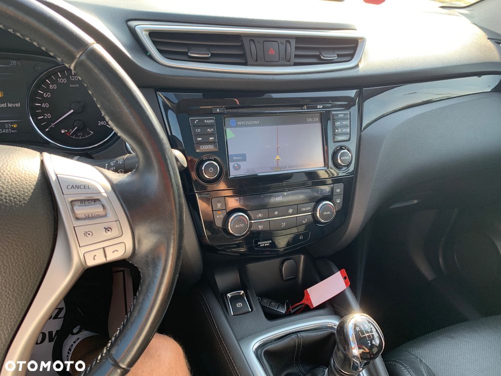 Nissan Qashqai 1.6 DIG-T Tekna - 19