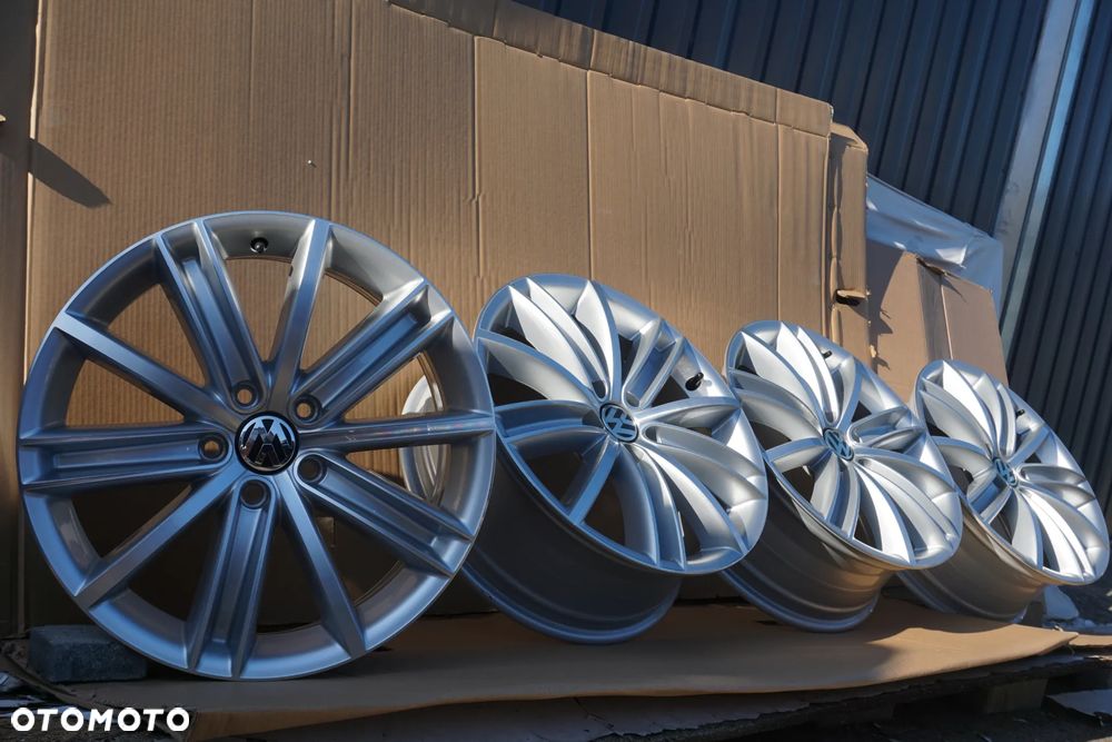 Volkswagen 5x112 18 7J et43 powystawowe 5N0601025AF