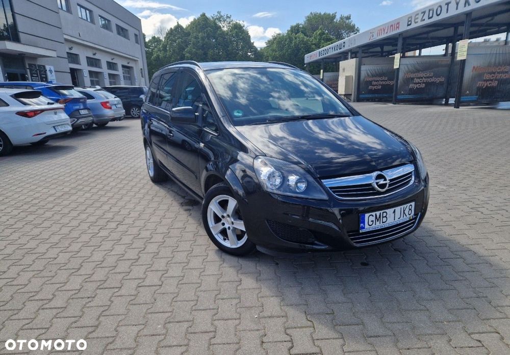 Opel Zafira - 1