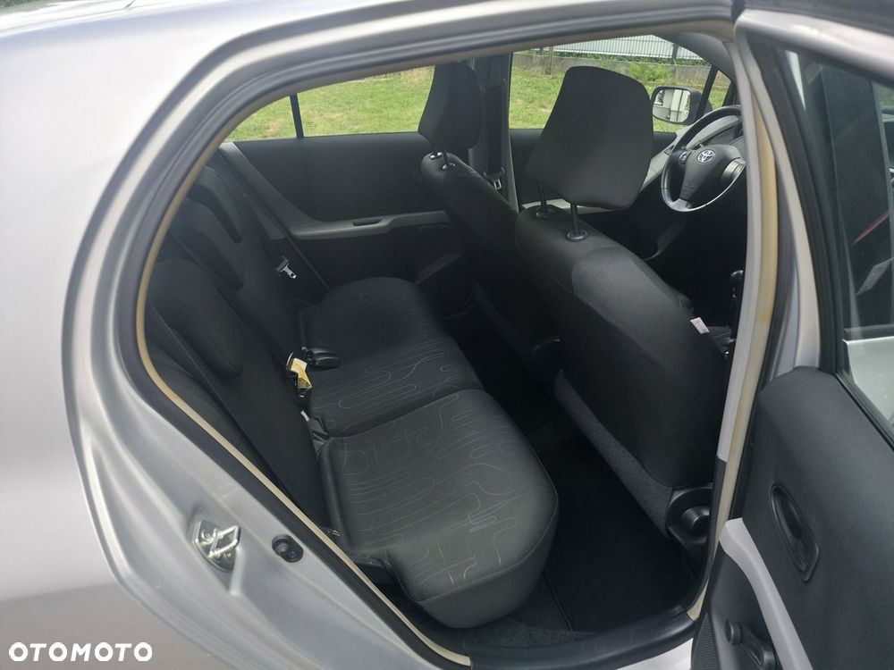 Toyota Yaris - 9