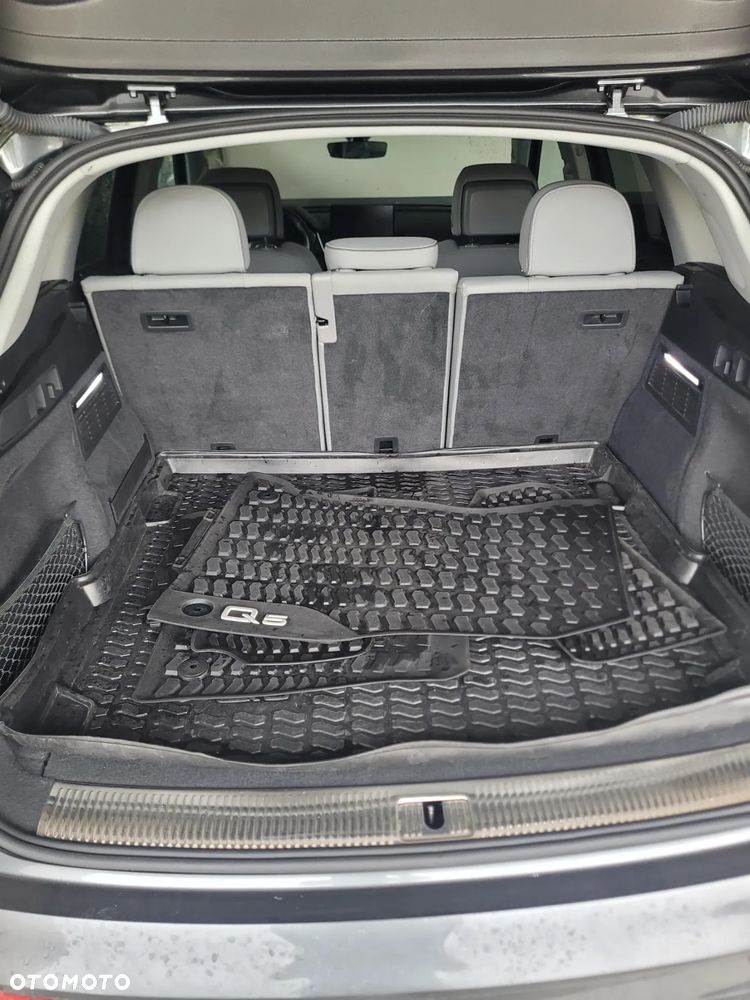 Audi Q5 55 TFSIe quattro S tronic S line business - 20