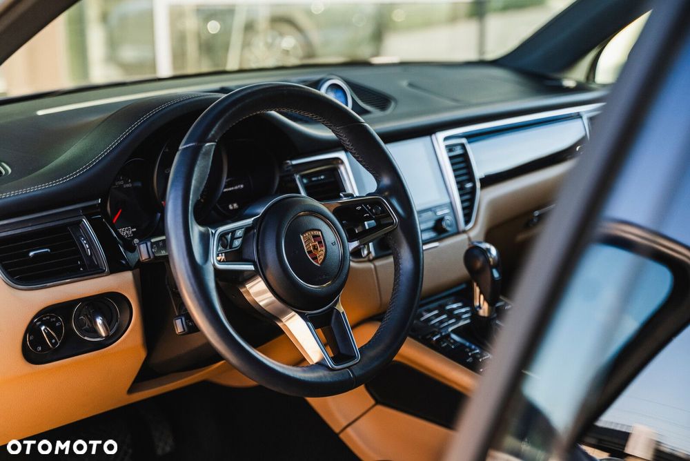 Porsche Macan GTS PDK - 24