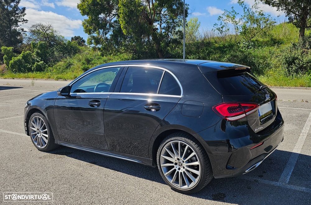 Mercedes-Benz A 250 e AMG Line - 4