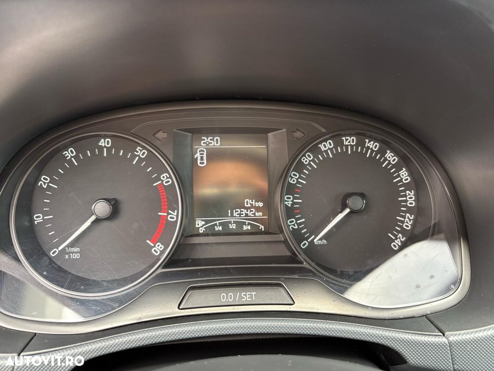 Skoda Fabia 1.0 Active - 9