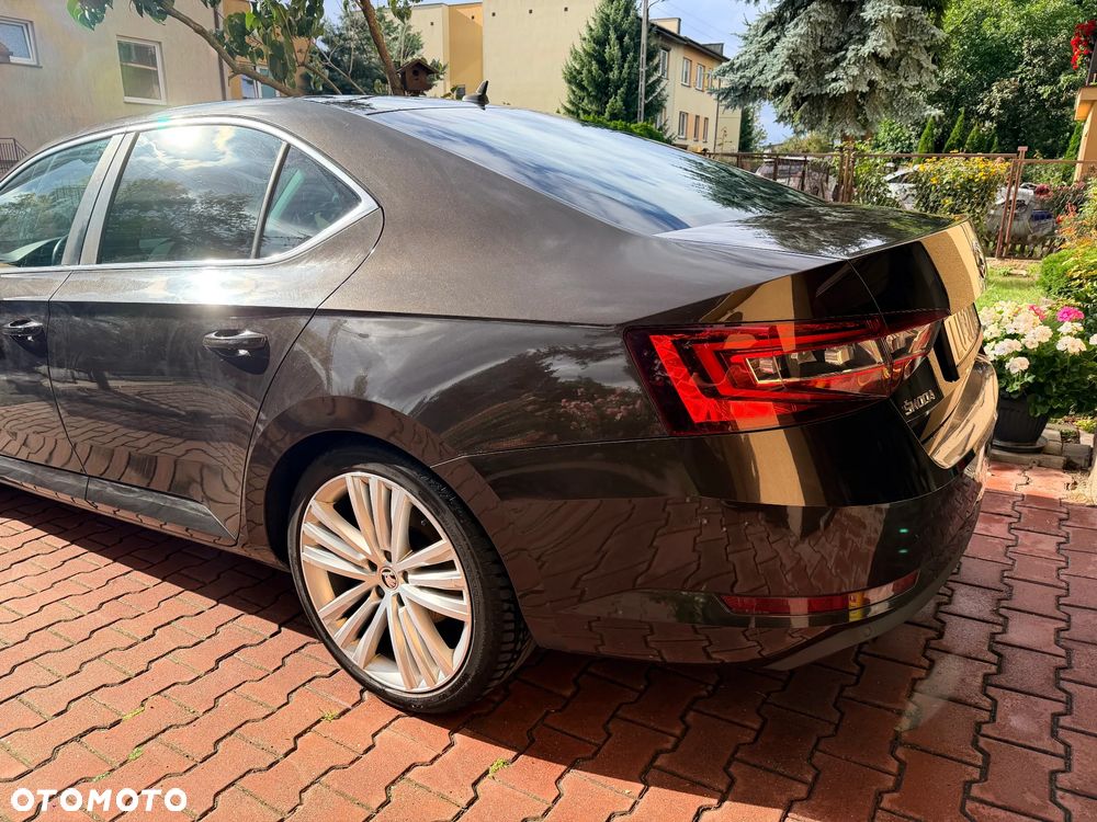 Skoda Superb 2.0 TDI Active DSG - 7