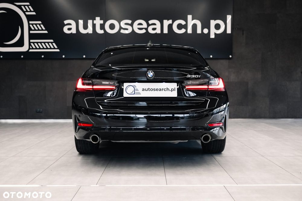 BMW Seria 3 330i Advantage - 6