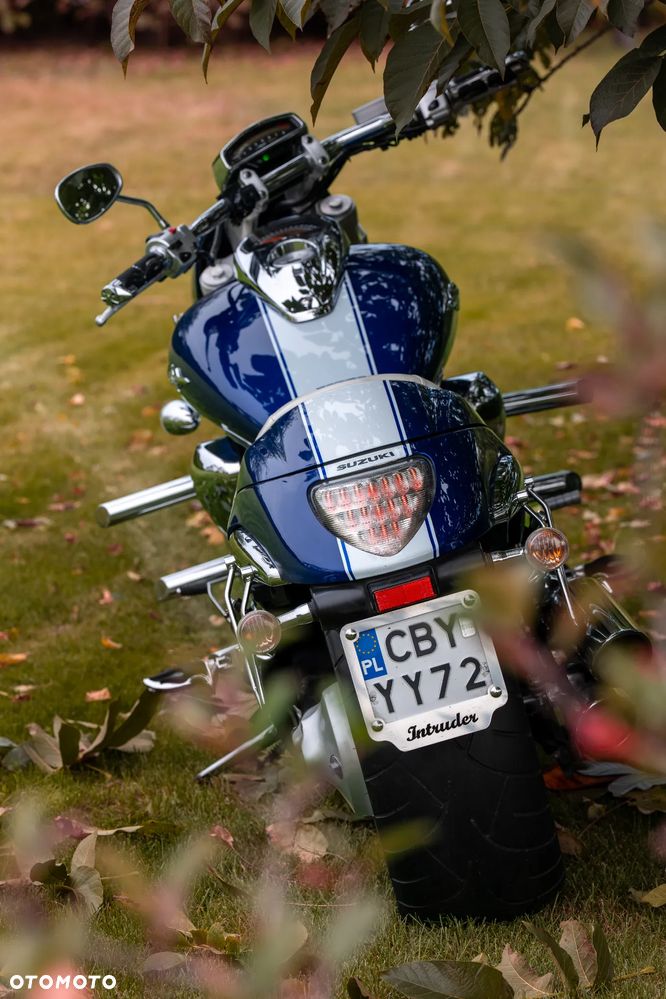 Suzuki Intruder - 4