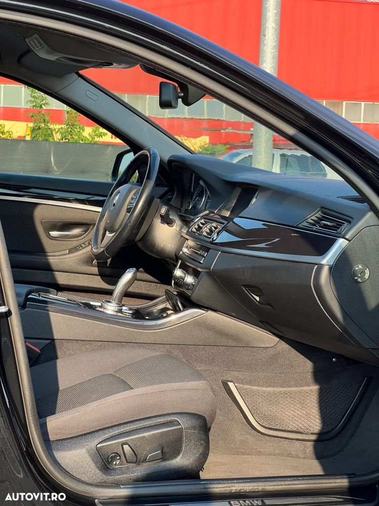 BMW Seria 5 520d xDrive - 30