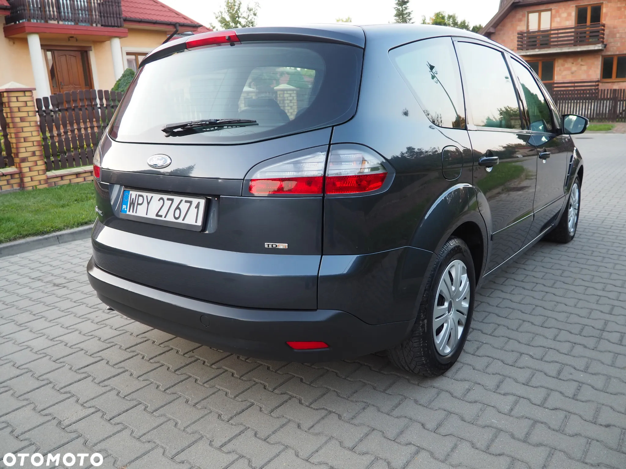 Ford S-Max - 15