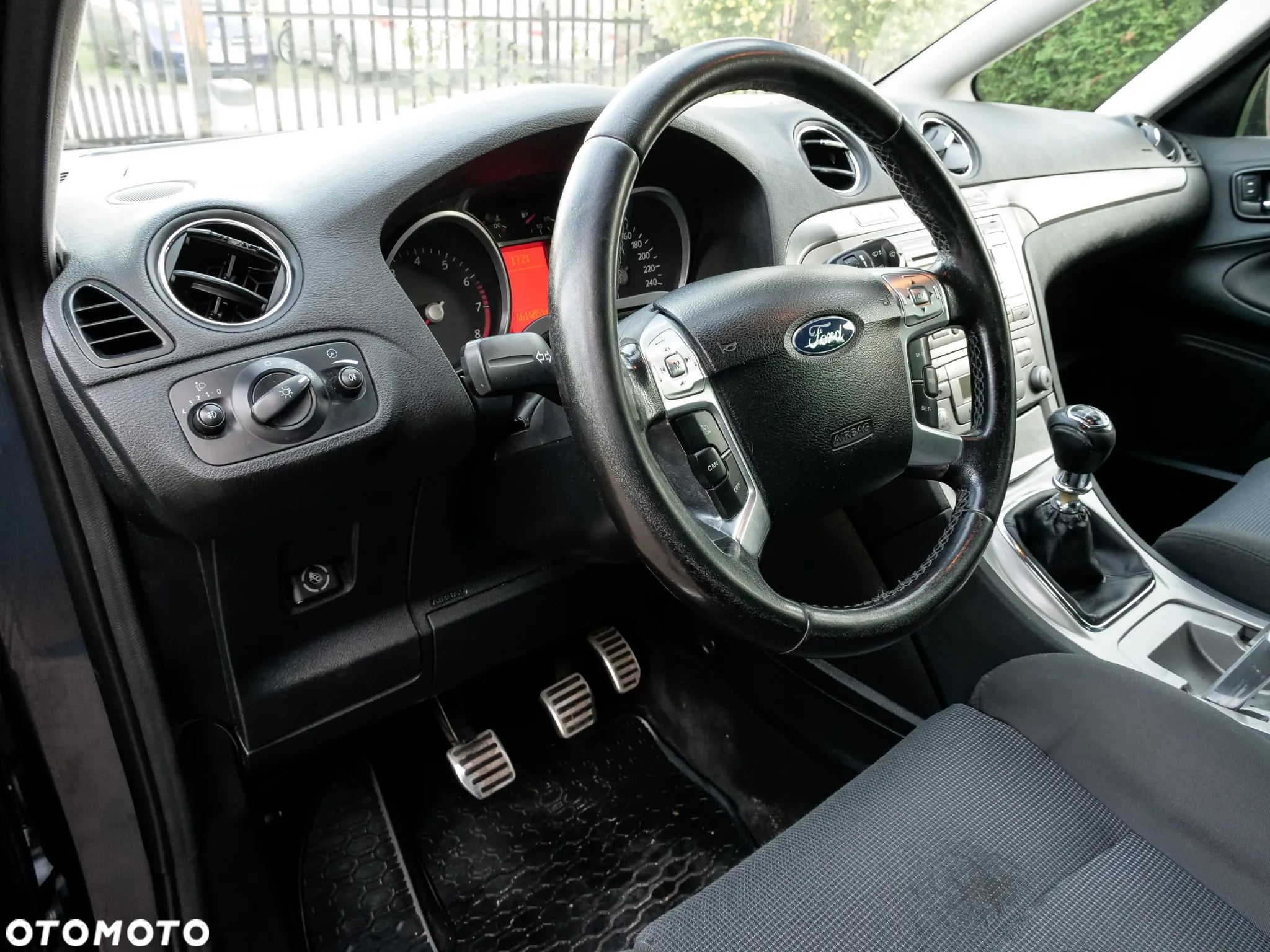 Ford S-Max - 28