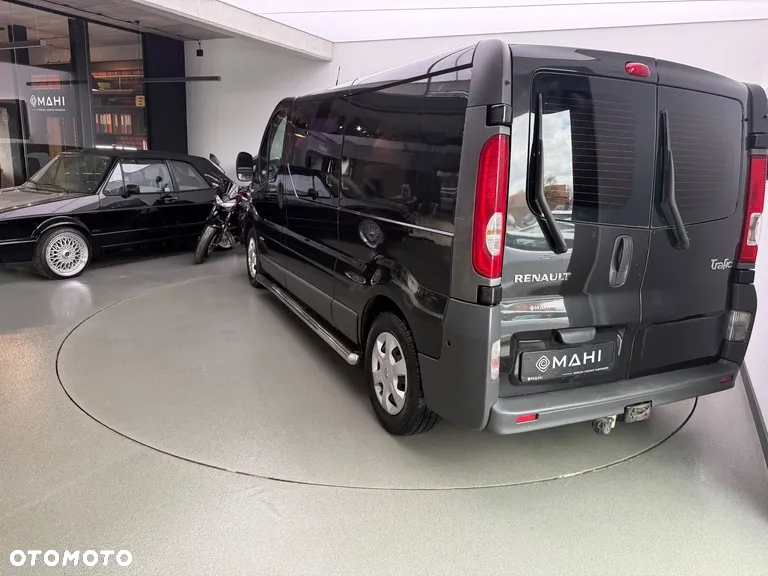 Renault Trafic 2.5 dCi FAP 115 L2H1 Komfort - 9