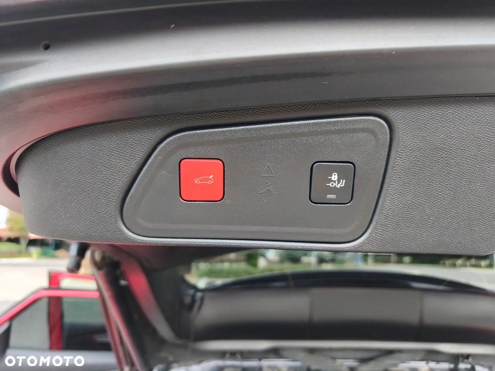 Peugeot 3008 1.5 BlueHDi GT S&S - 30