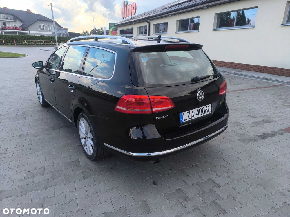 Volkswagen Passat - 4