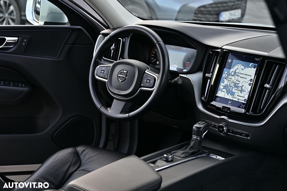 Volvo XC 60 D4 AWD Geartronic Momentum - 3