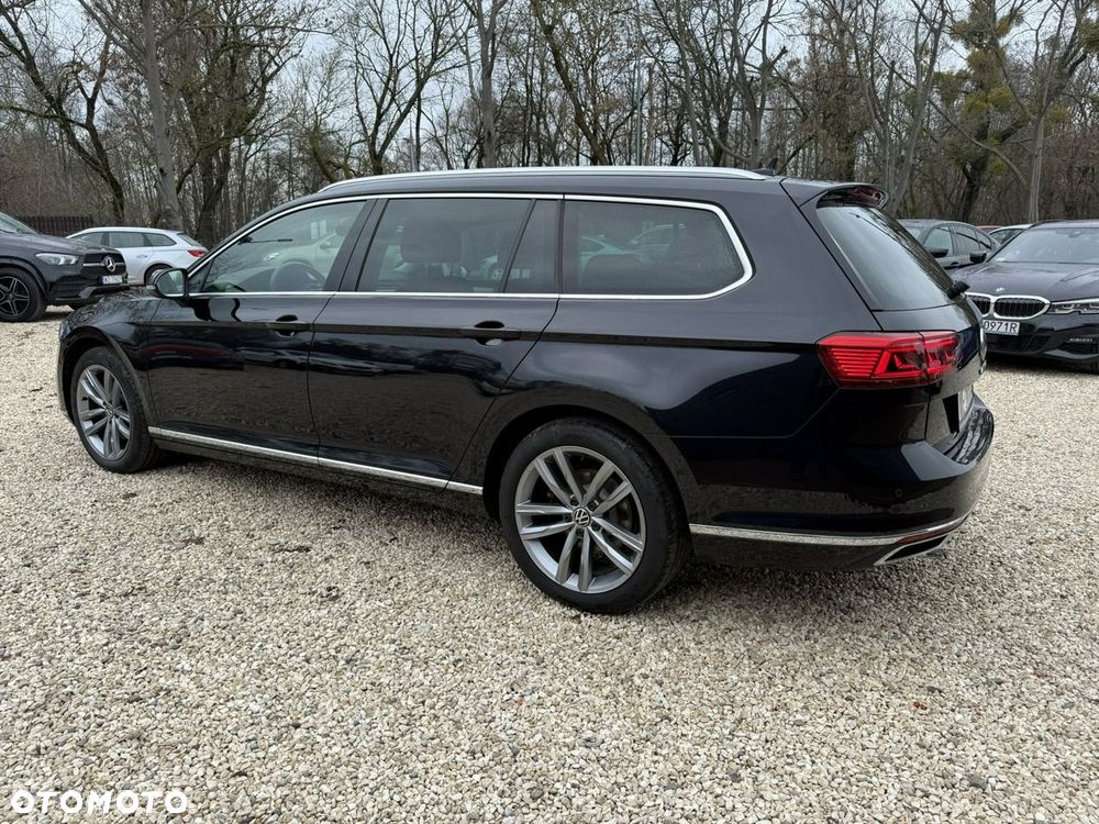 Volkswagen Passat - 19