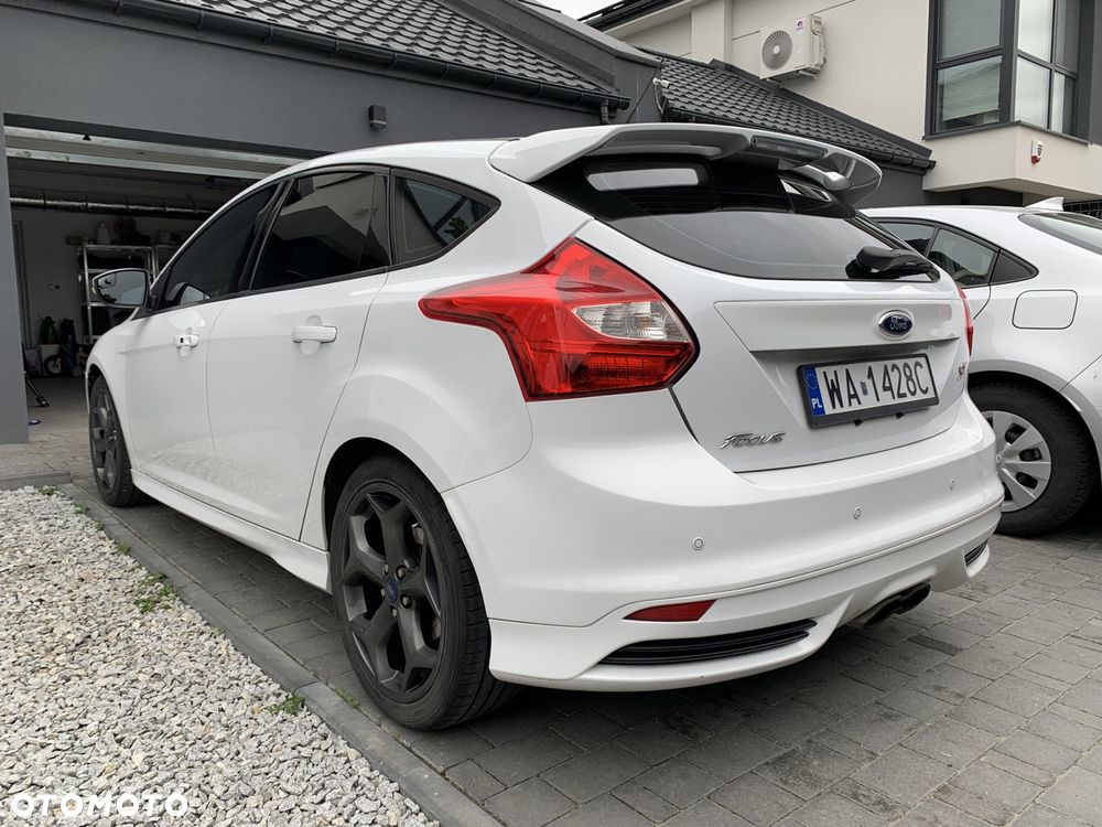 Ford Focus 2.0 EcoBoost ST - 5