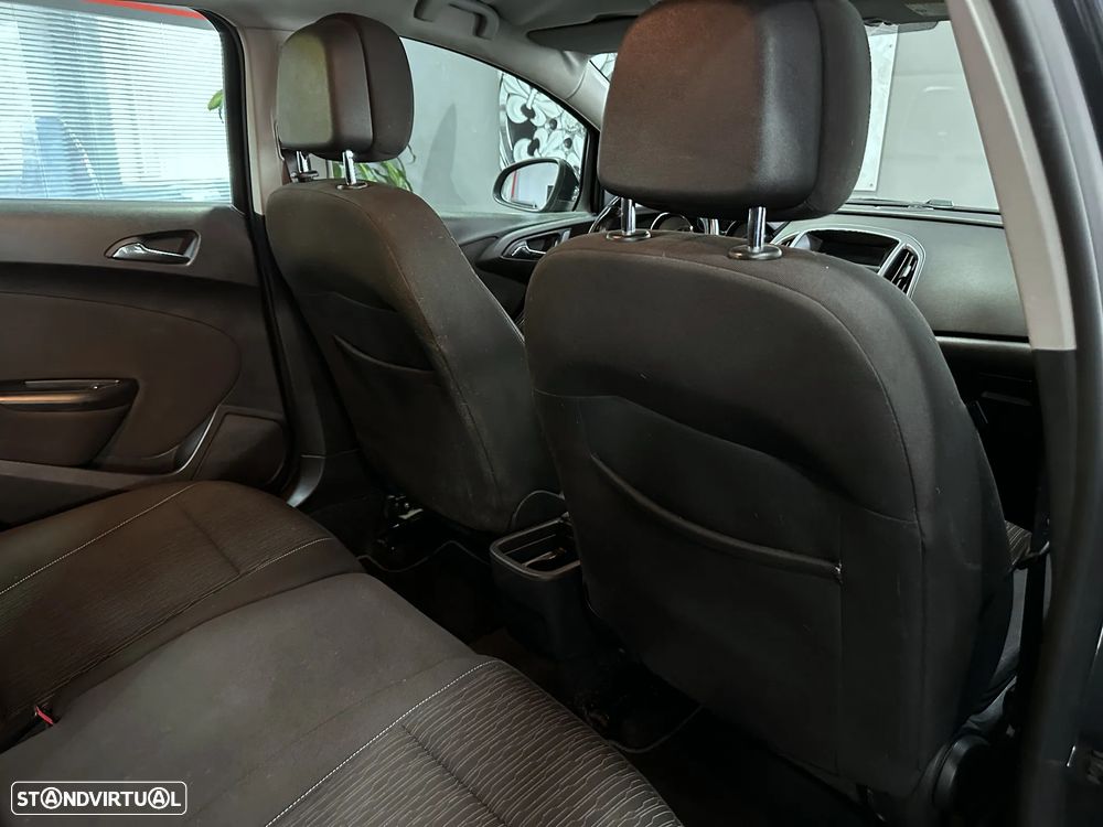 Opel Astra Sports Tourer 1.6 CDTi Executive S/S - 14