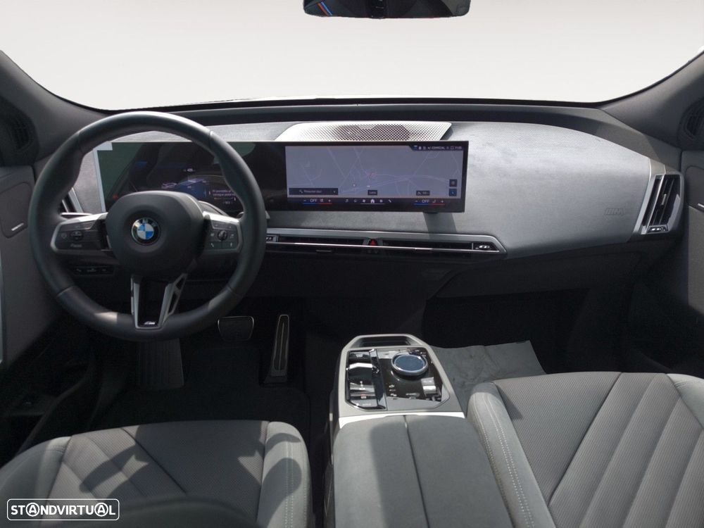 BMW iX xDrive 45 Pack Desportivo - 10