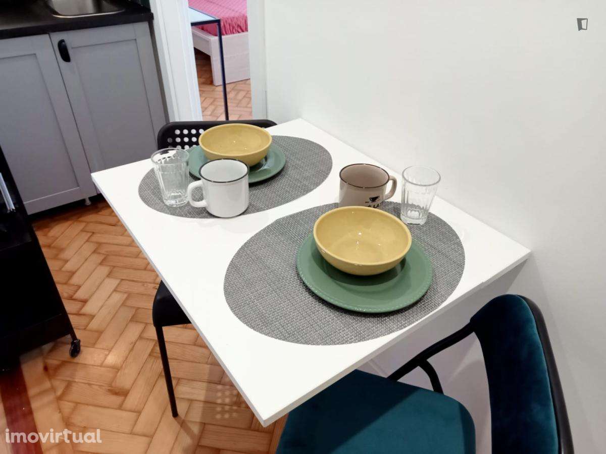 Estúdio - localizado em Norton de Matos Coimbra - Grande imagem: 3/7