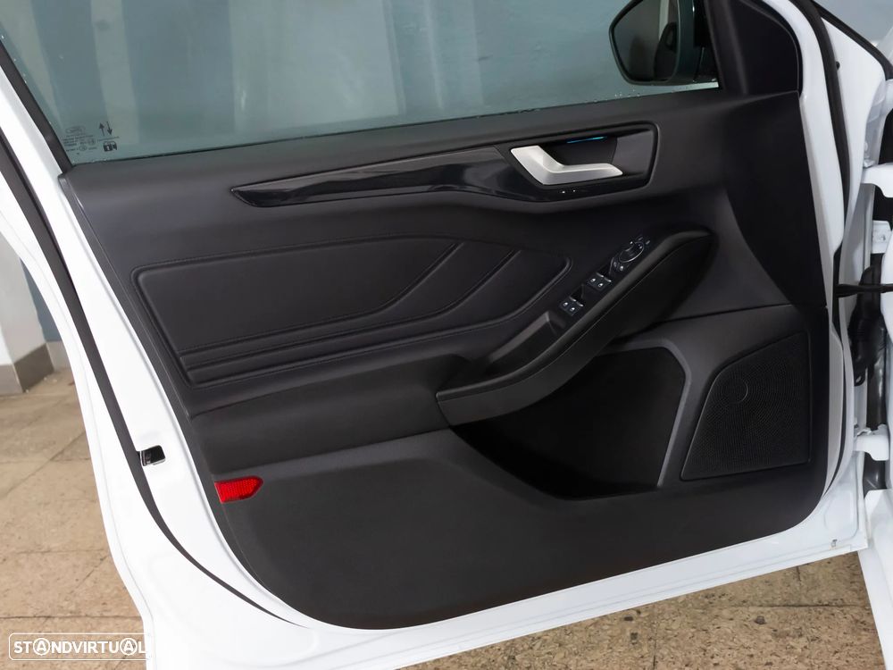 Ford Focus 1.0 EcoBoost MHEV ST-Line Aut. - 14