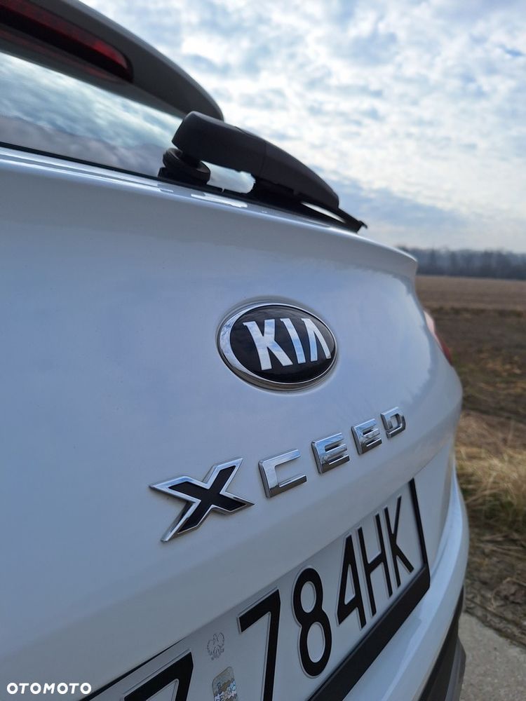 Kia XCeed 1.0 T-GDI M - 23
