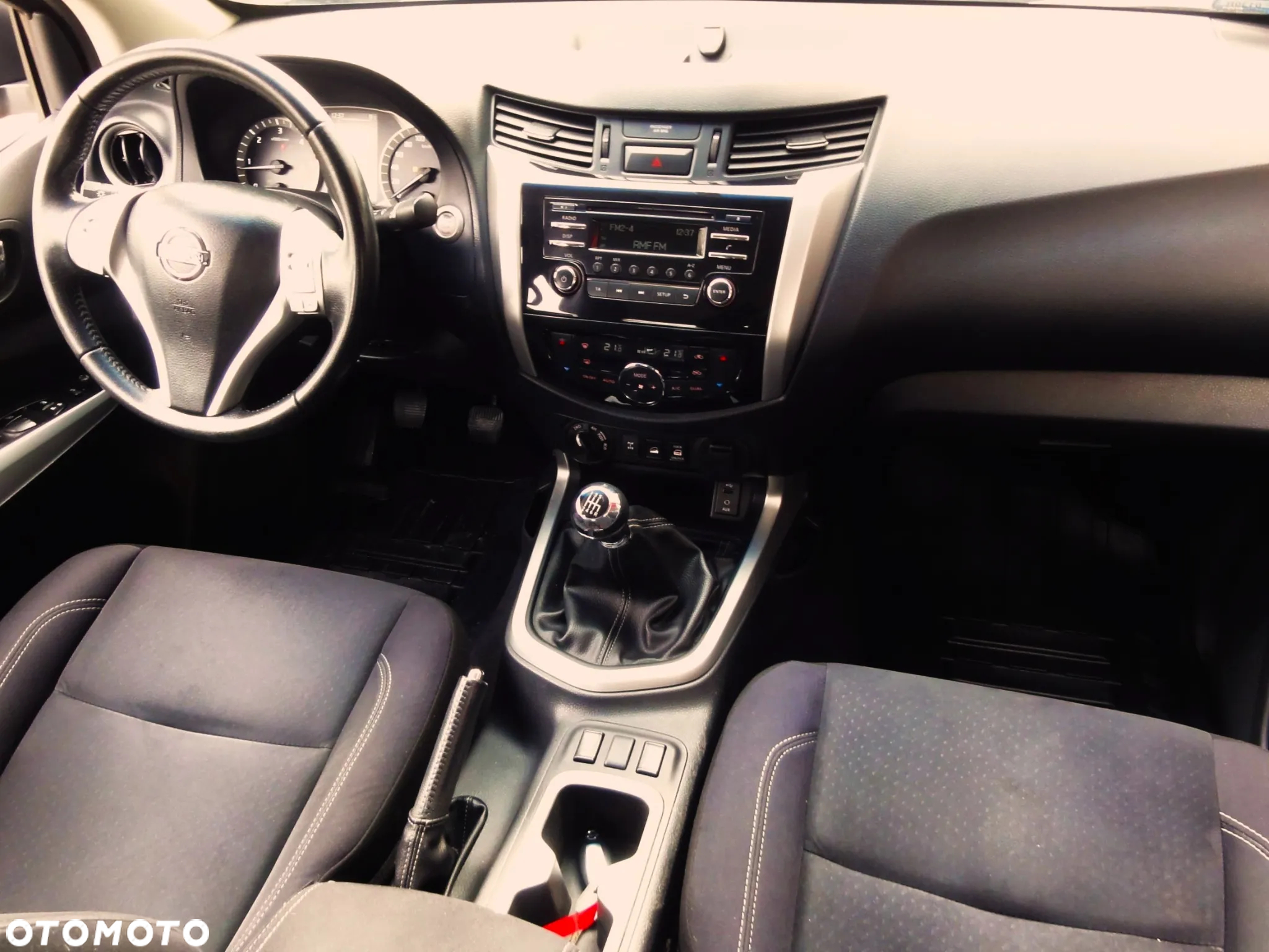 Nissan NAVARA - 32
