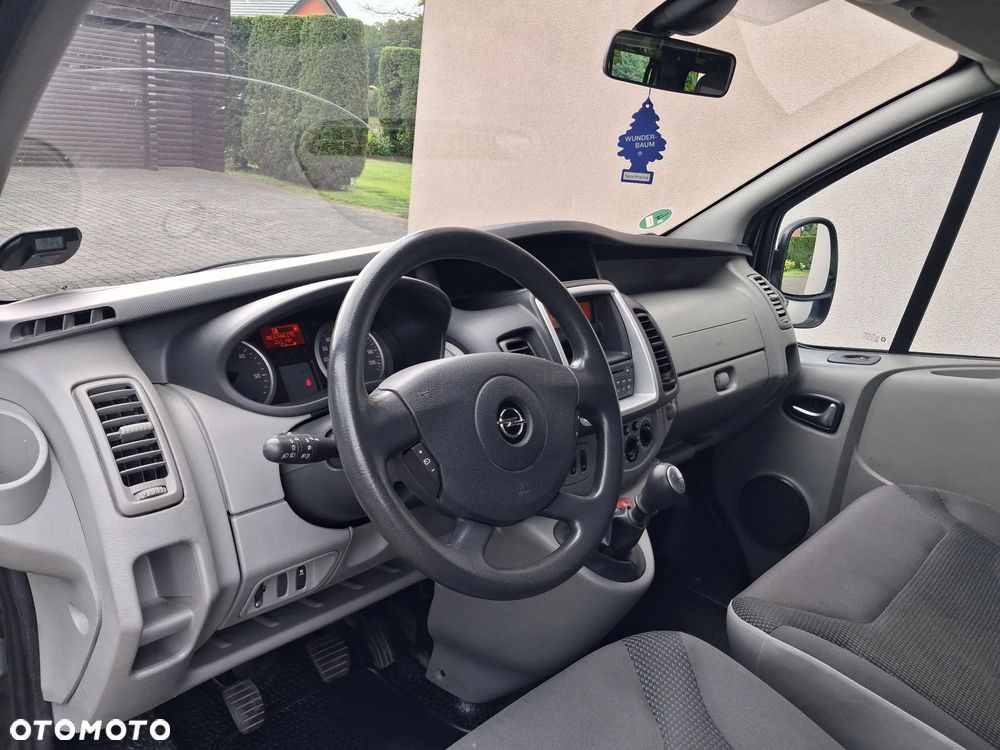 Opel Vivaro L2H1 2.9t Essentia - 9