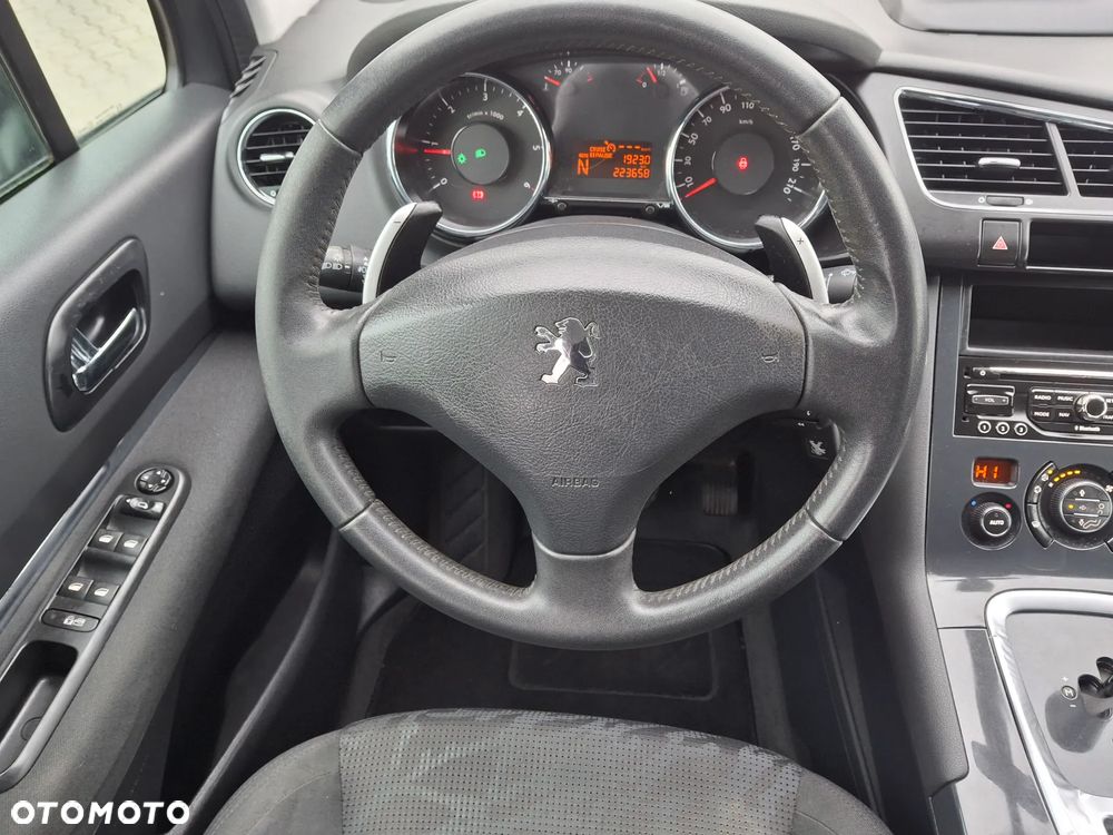 Peugeot 3008 HDi FAP 115 EGS6 Stop&Start Business-Line - 11