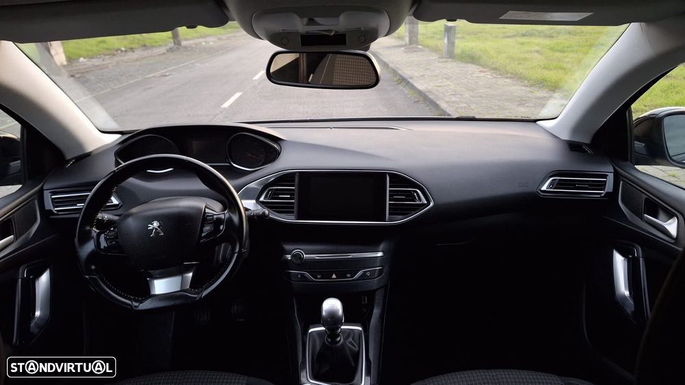 Peugeot 308 1.6 BlueHDi Style - 11
