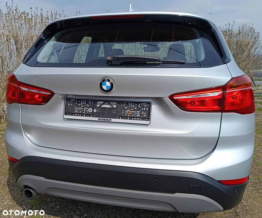 BMW X1 sDrive16d - 9