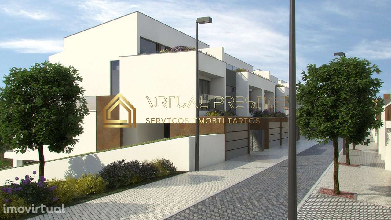 Moradia em Banda T4+1 - Pera - Nova - Garagem - Grande imagem: 5/29