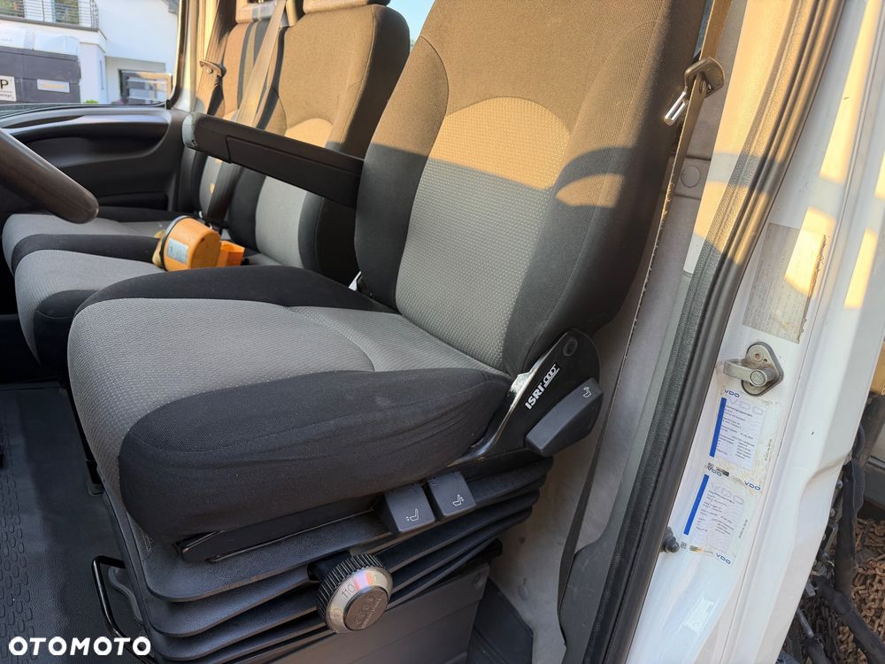Iveco 70C17 - 10