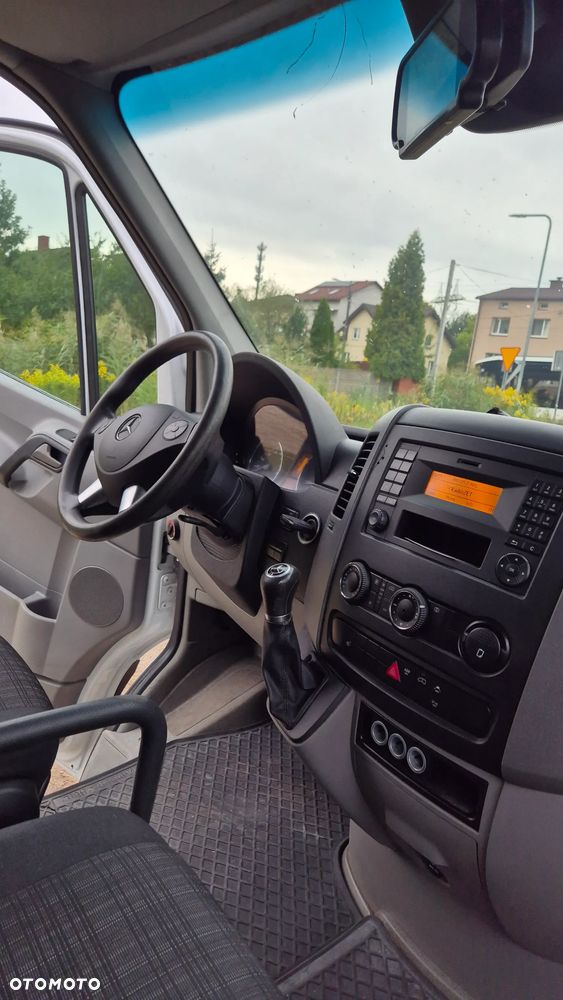 Mercedes-Benz SPRINTER - 24