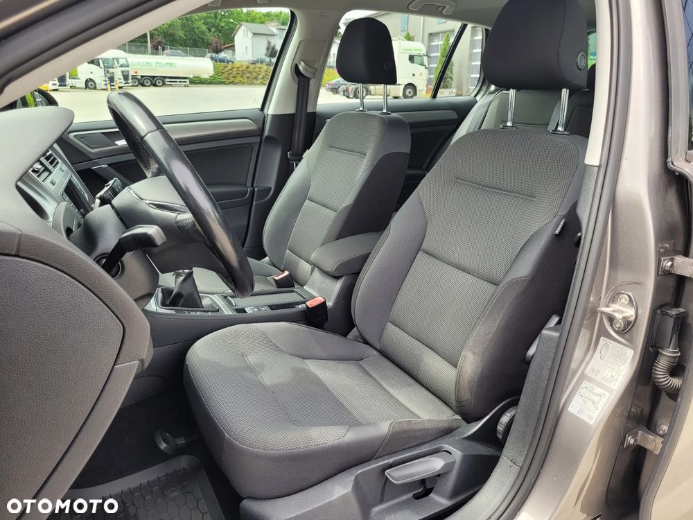 Volkswagen Golf 1.6 TDI BMT Comfortline - 9