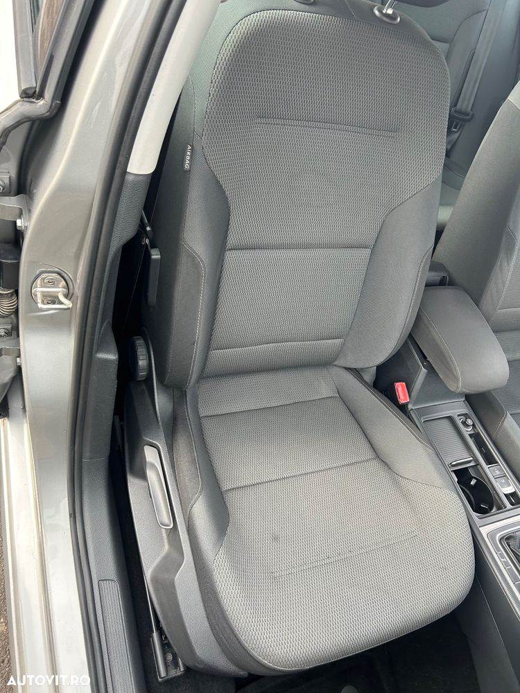 Volkswagen Golf 1.6 TDI BlueMotion Technology DSG Comfortline - 13