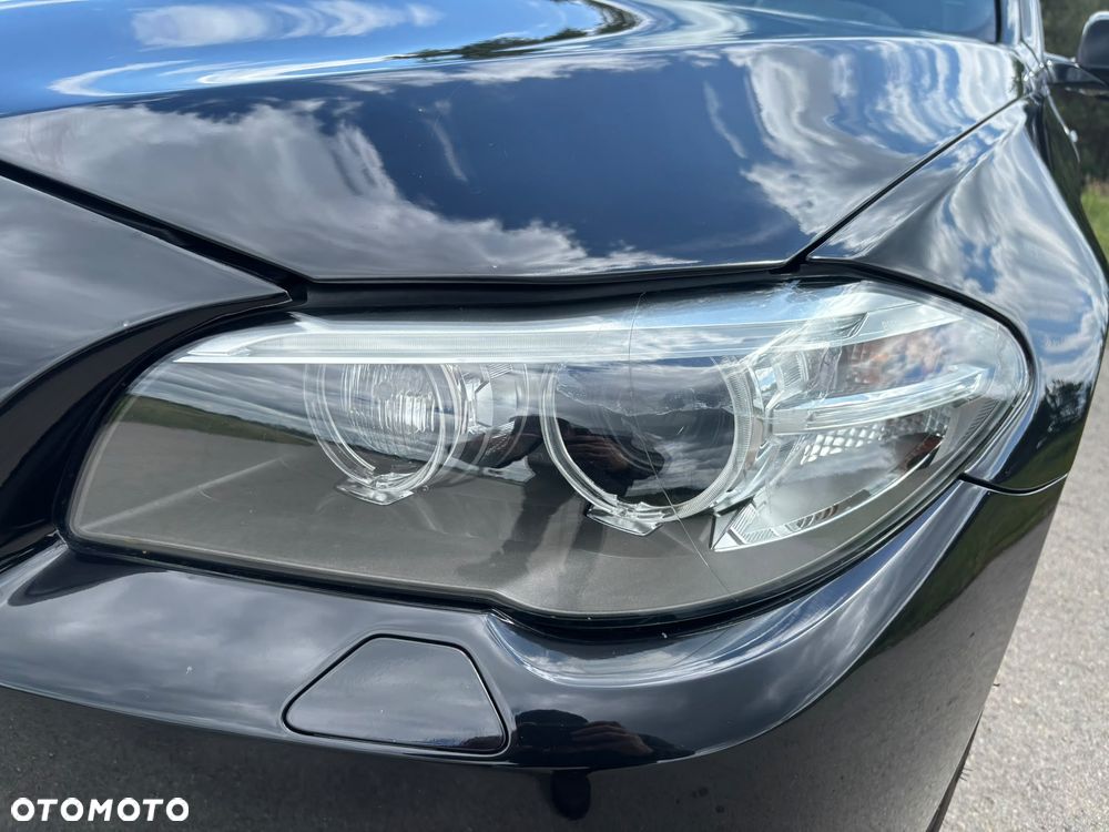 BMW Seria 5 535i xDrive Luxury Line - 28
