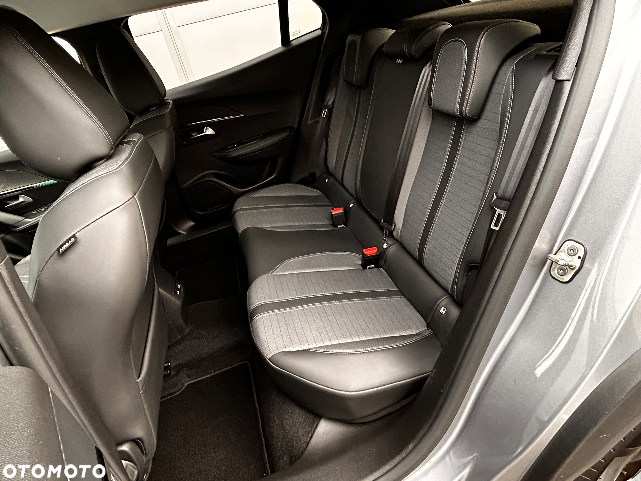 Peugeot 2008 - 30