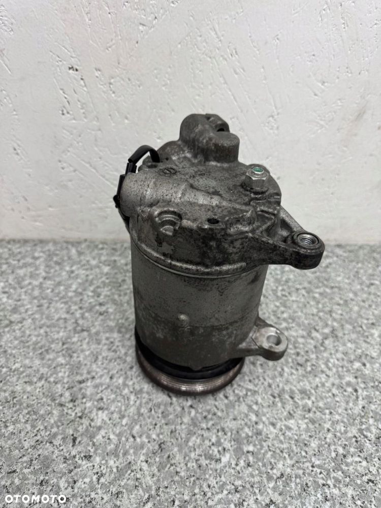 kompresor sprężarka klimatyzacji bmw x1 f48 2015-2018 2.0 d - 4